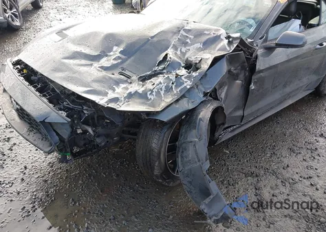 2019 Ford Mustang Ecoboost Premium z USA, uszkodzony, nr VIN 1FATP8UH7K5148679